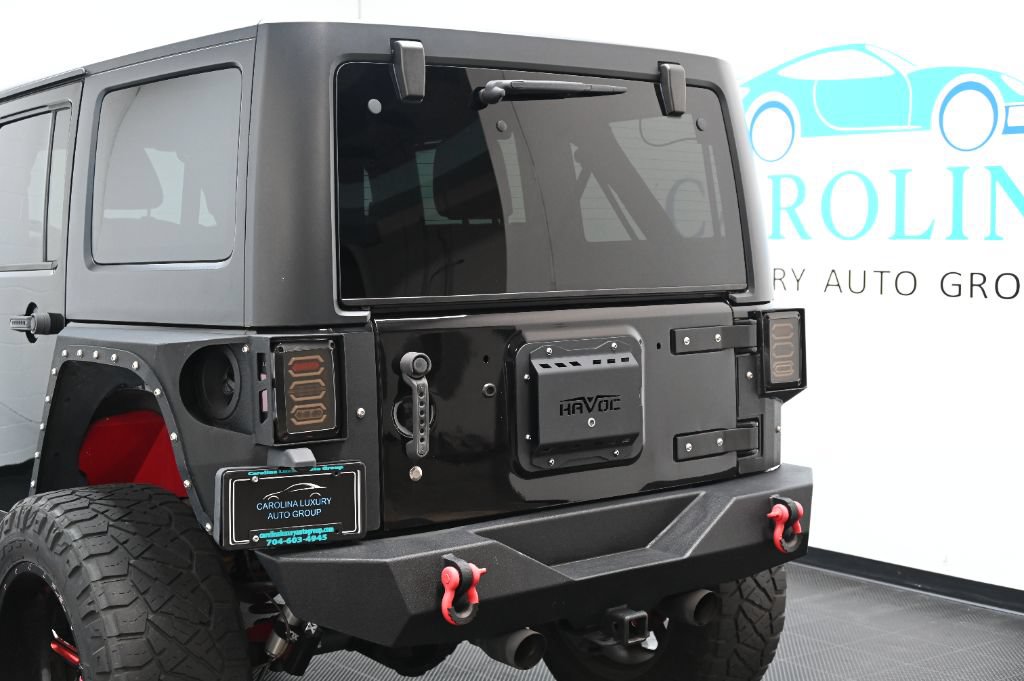 Used 2018 Jeep Wrangler Unlimited Rubicon w/ Cold Weather Group AWD/4WD image 17