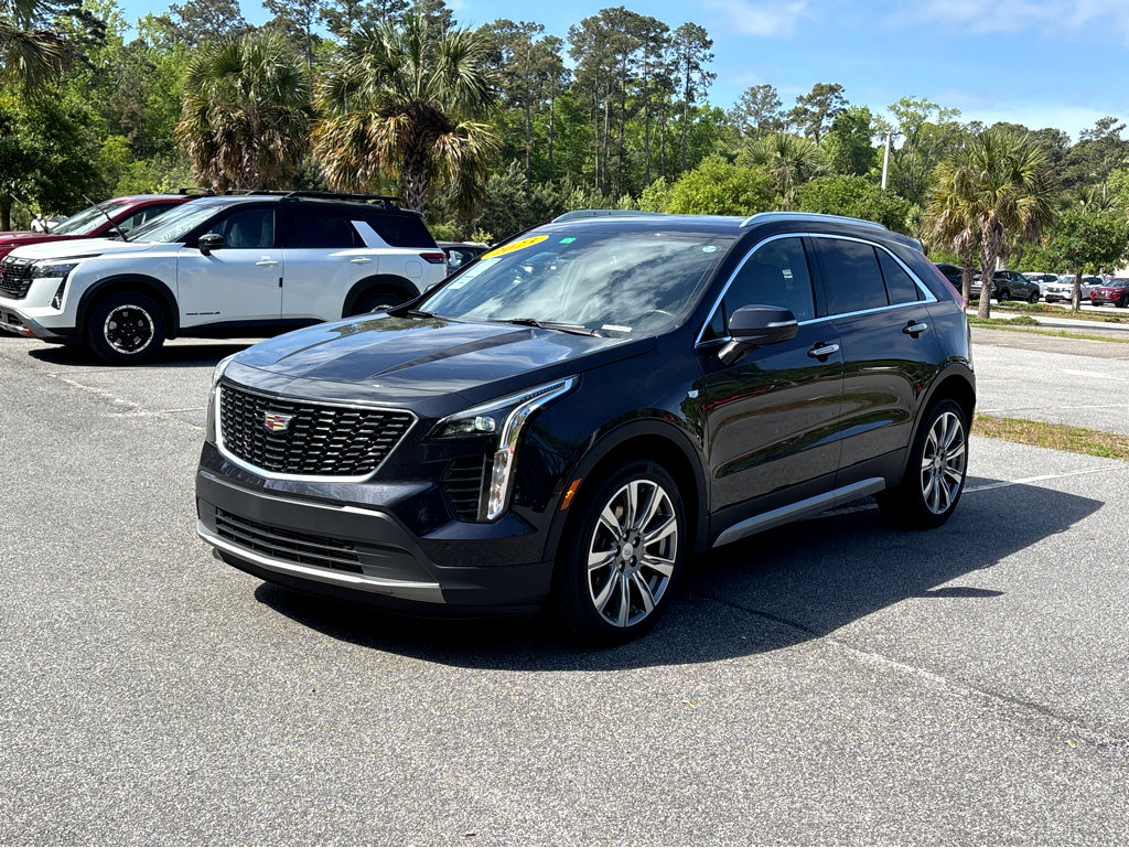 Used 2023 Cadillac XT4 Premium Luxury image 4