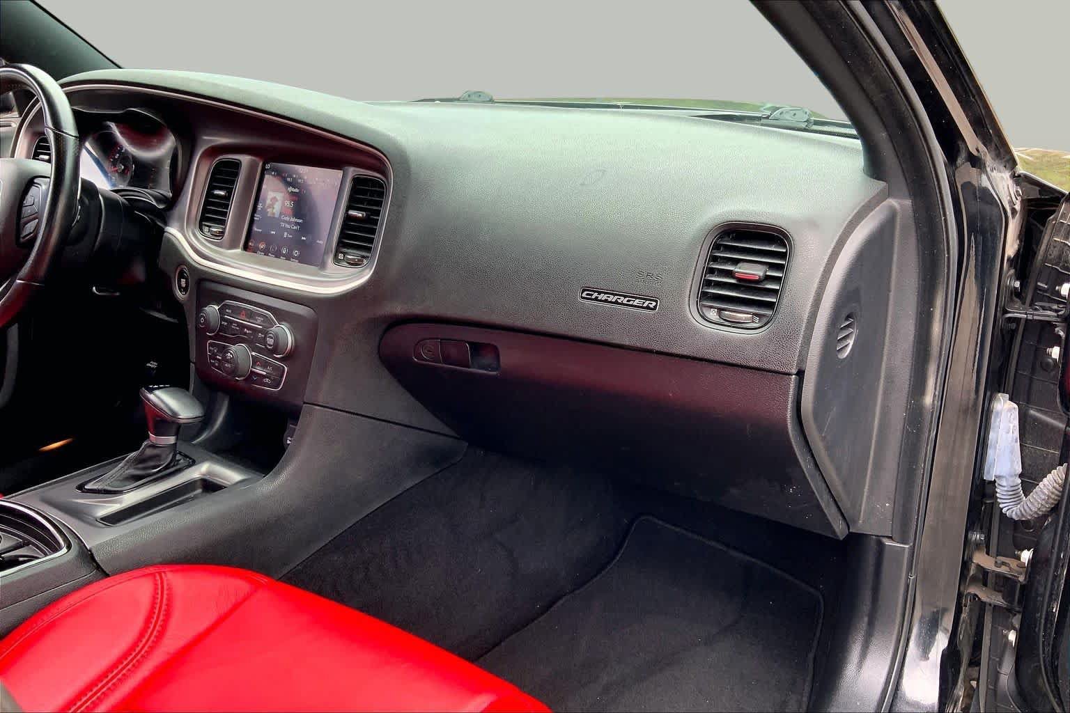 Used 2022 Dodge Charger R/T w/ Blacktop Package RWD image 19