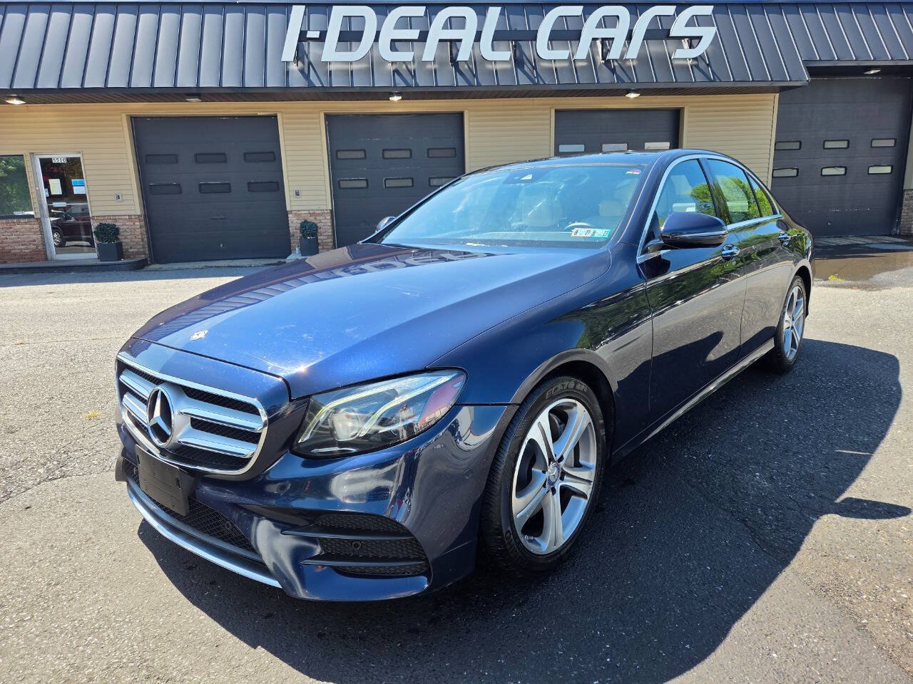 Used 2017 Mercedes-Benz E 300 4MATIC image 1