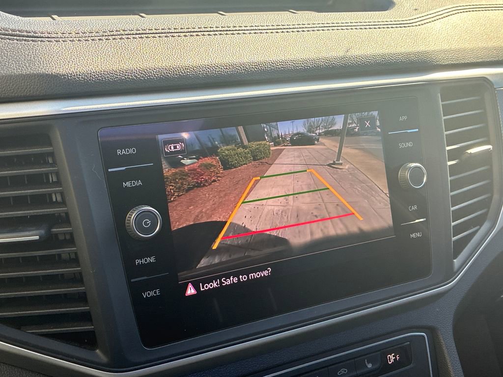 Used 2021 Volkswagen Atlas Cross Sport SE image 14