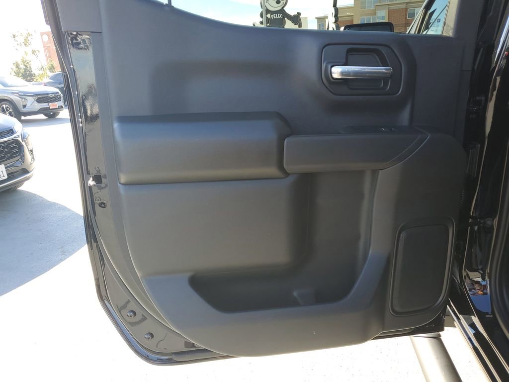 New 2026 Chevrolet Silverado 1500 Custom Trail Boss w/ LPO, Dark Essentials Package image 15