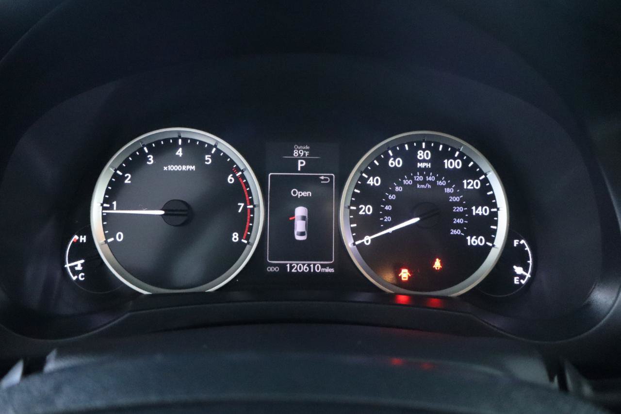Used 2016 Lexus IS 200t RWD image 22