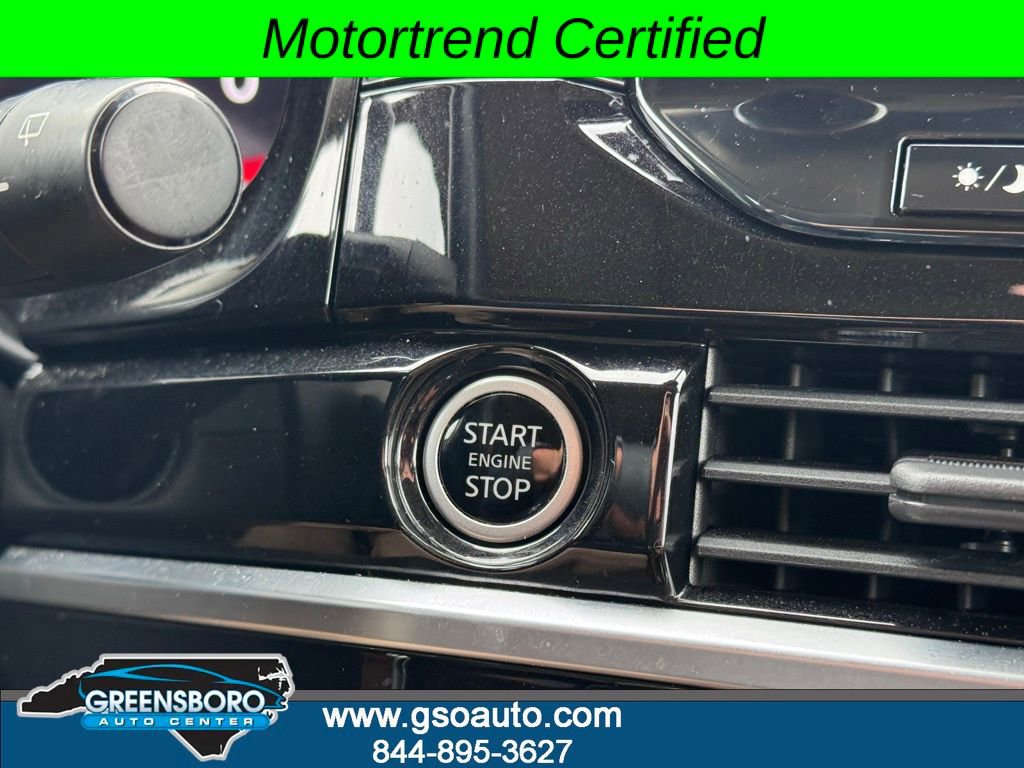 Used 2022 Nissan Pathfinder Platinum w/ Cargo Package AWD/4WD image 16