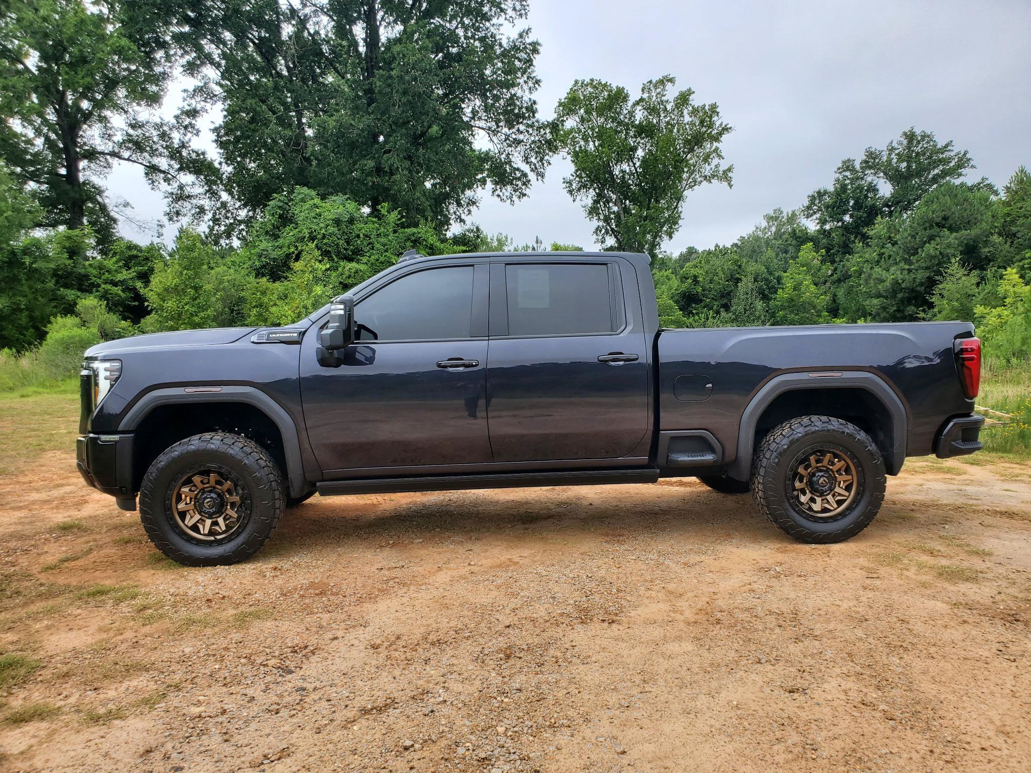 Used 2025 GMC Sierra 2500 Denali Ultimate AWD/4WD image 7