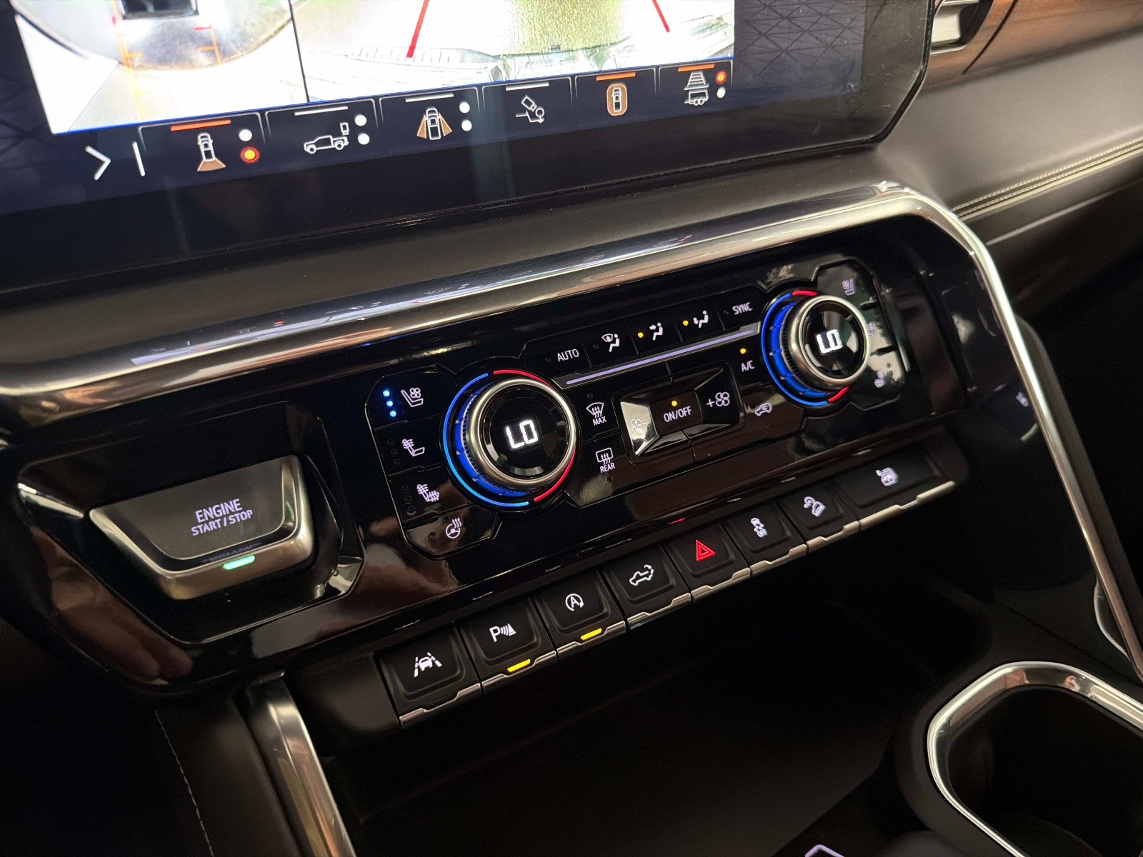 Used 2024 GMC Sierra 1500 Denali Ultimate AWD/4WD image 41