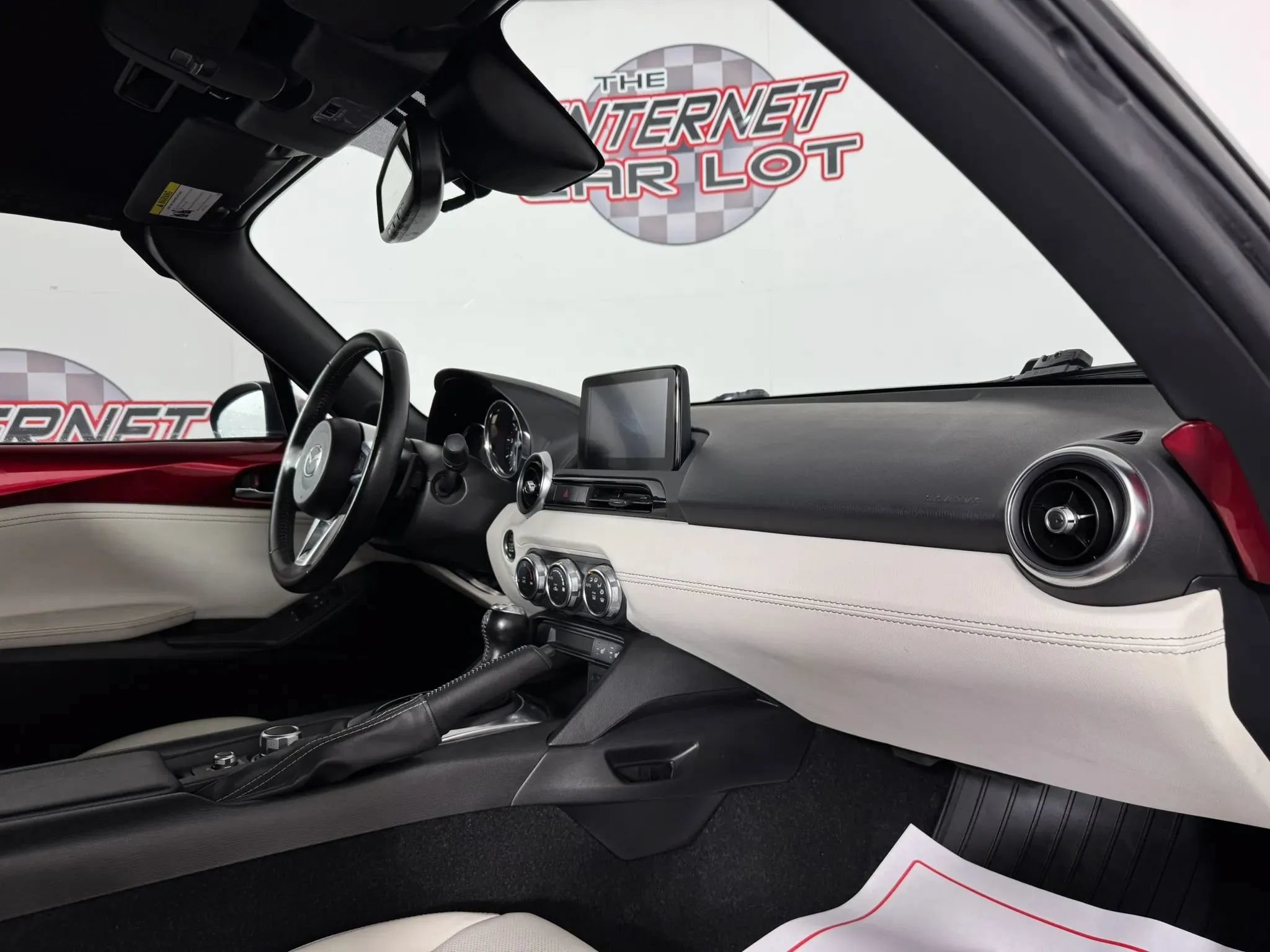 Used 2021 MAZDA MX-5 Miata Grand Touring RWD image 19
