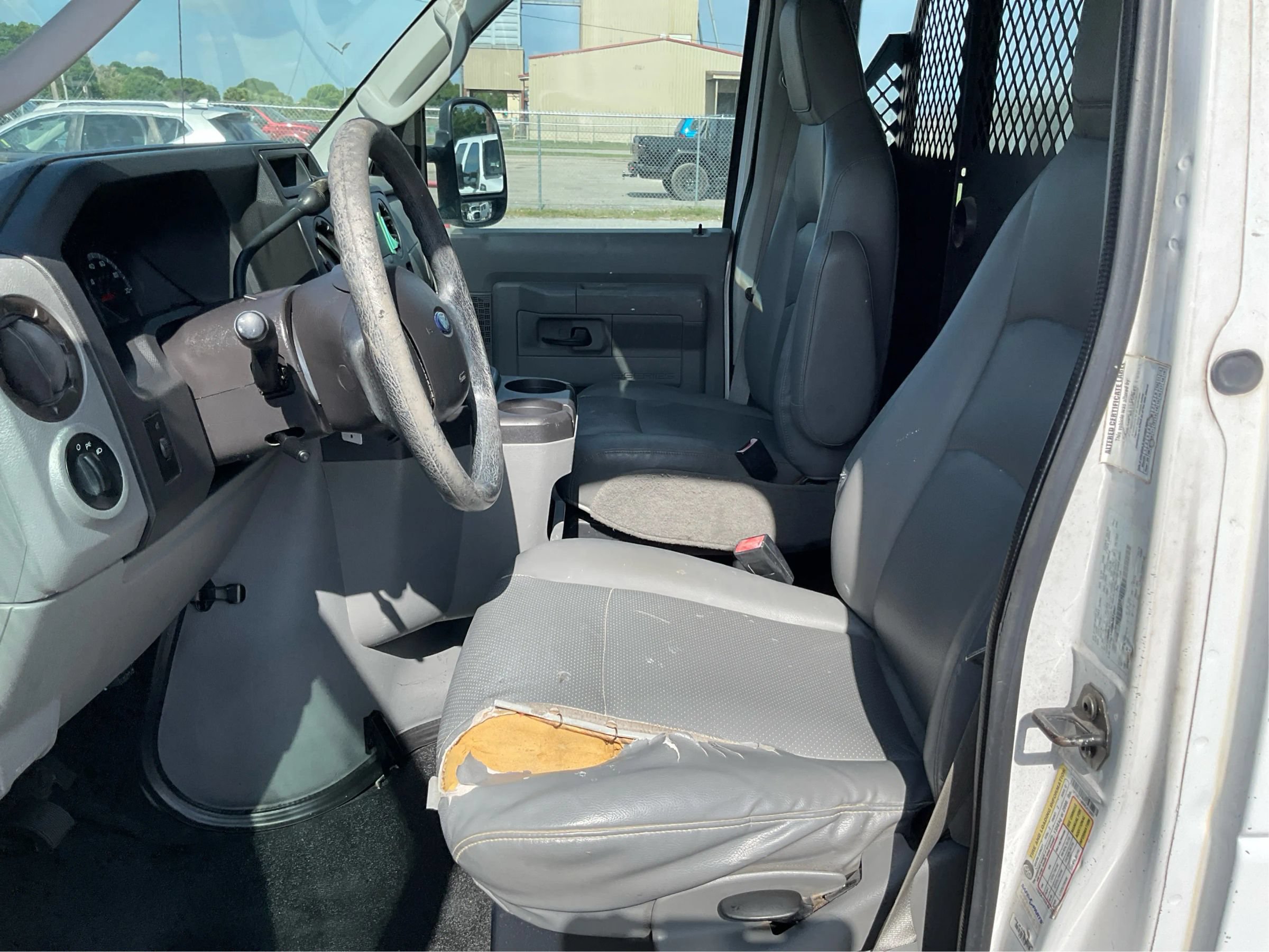 Used 2009 Ford E-150 and Econoline 150 RWD image 9