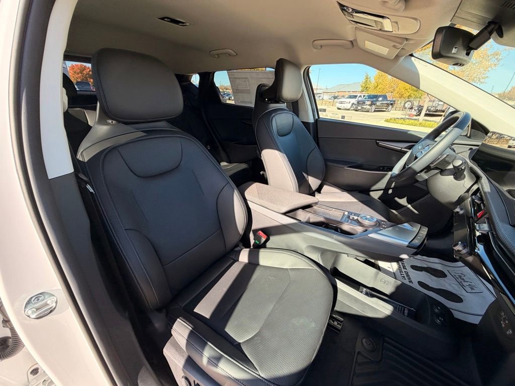New 2025 Kia EV6 Wind AWD/4WD image 26