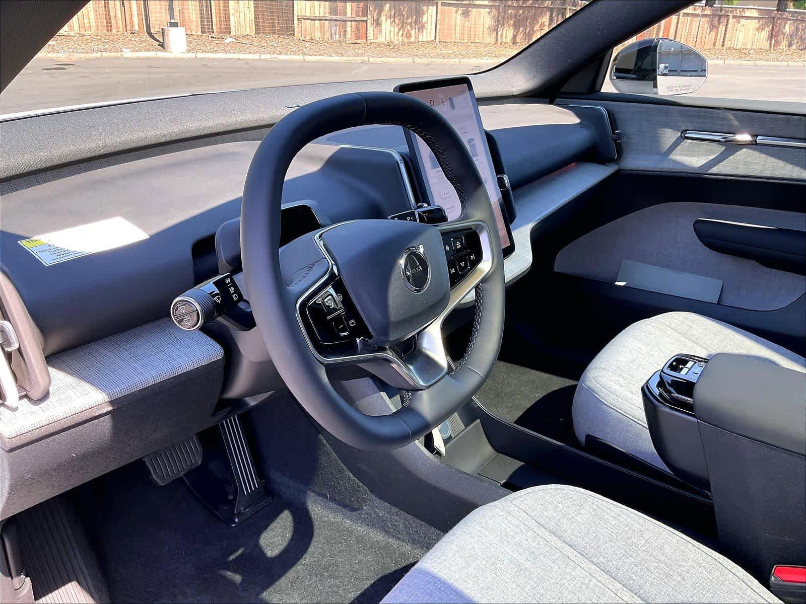 New 2026 Volvo EX30 Ultra w/ Climate Package AWD/4WD image 8