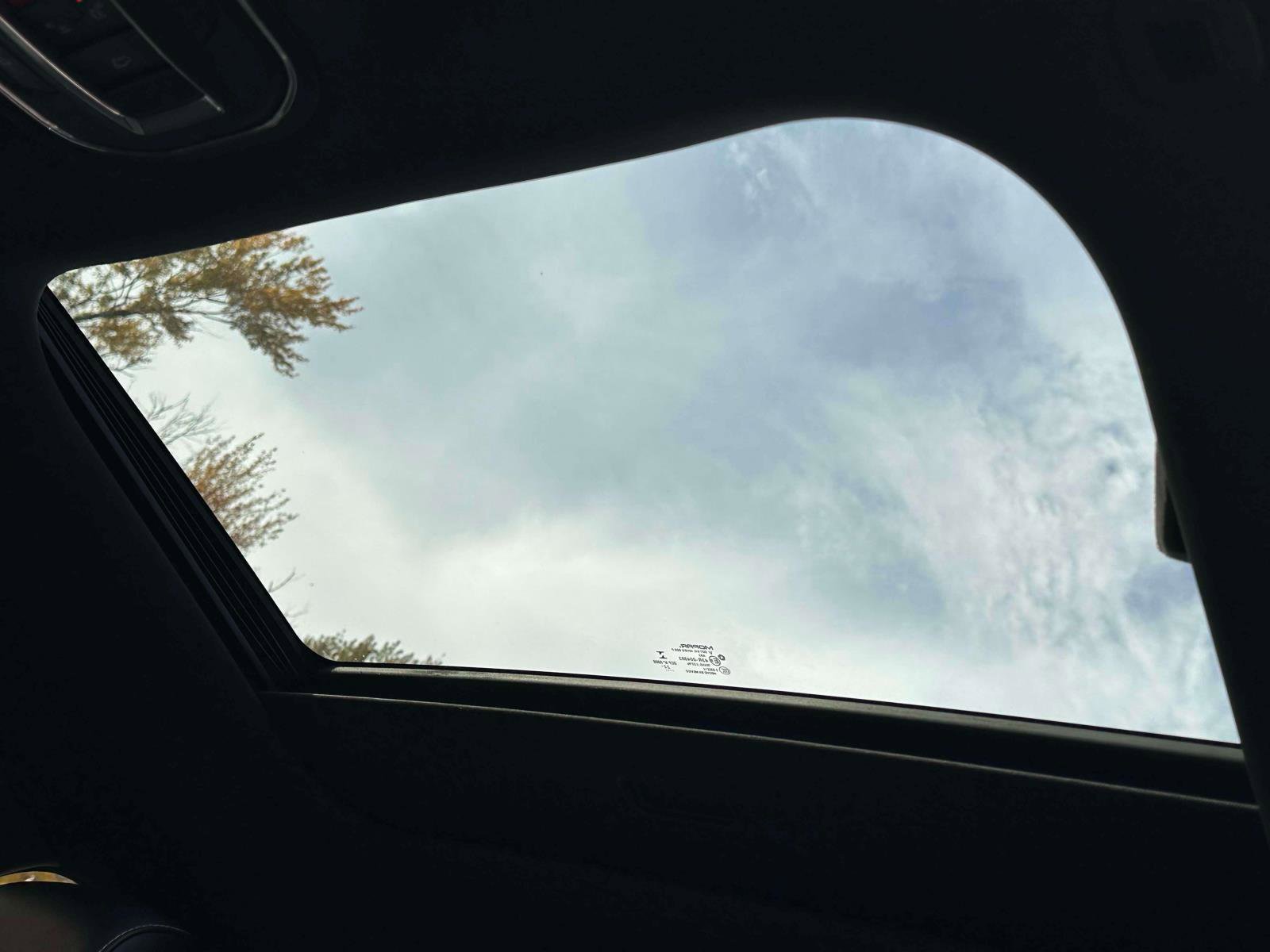 Used 2023 Jeep Grand Cherokee L Laredo image 19