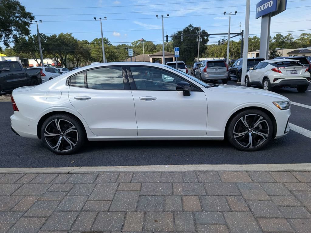 Certified 2024 Volvo S60 B5 Plus w/ Protection Package FWD image 7