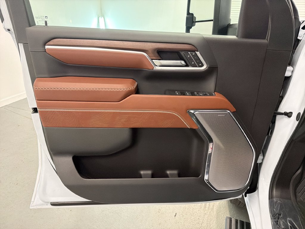 New 2026 GMC Sierra 3500 Denali Ultimate AWD/4WD image 17