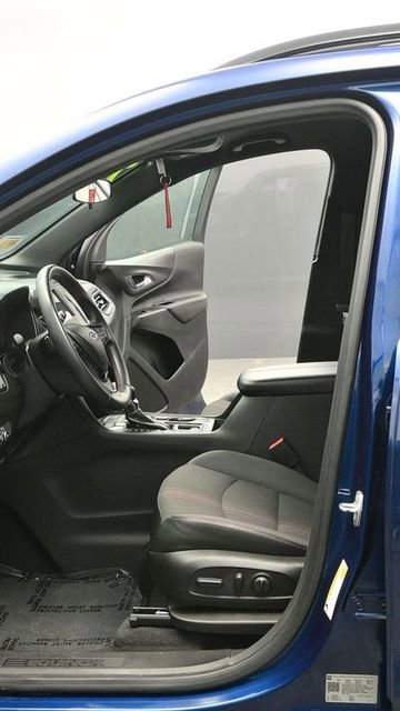 Used 2023 Chevrolet Equinox RS image 18