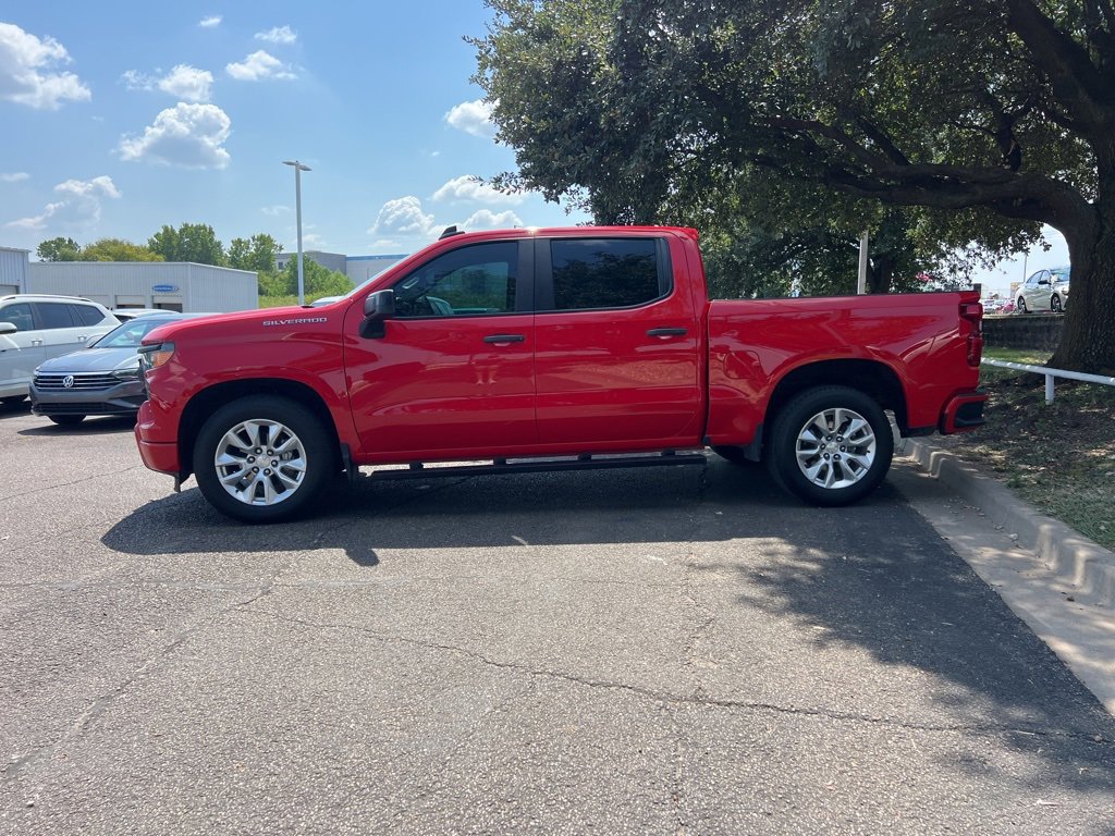 Used 2024 Chevrolet Silverado 1500 Custom image 4