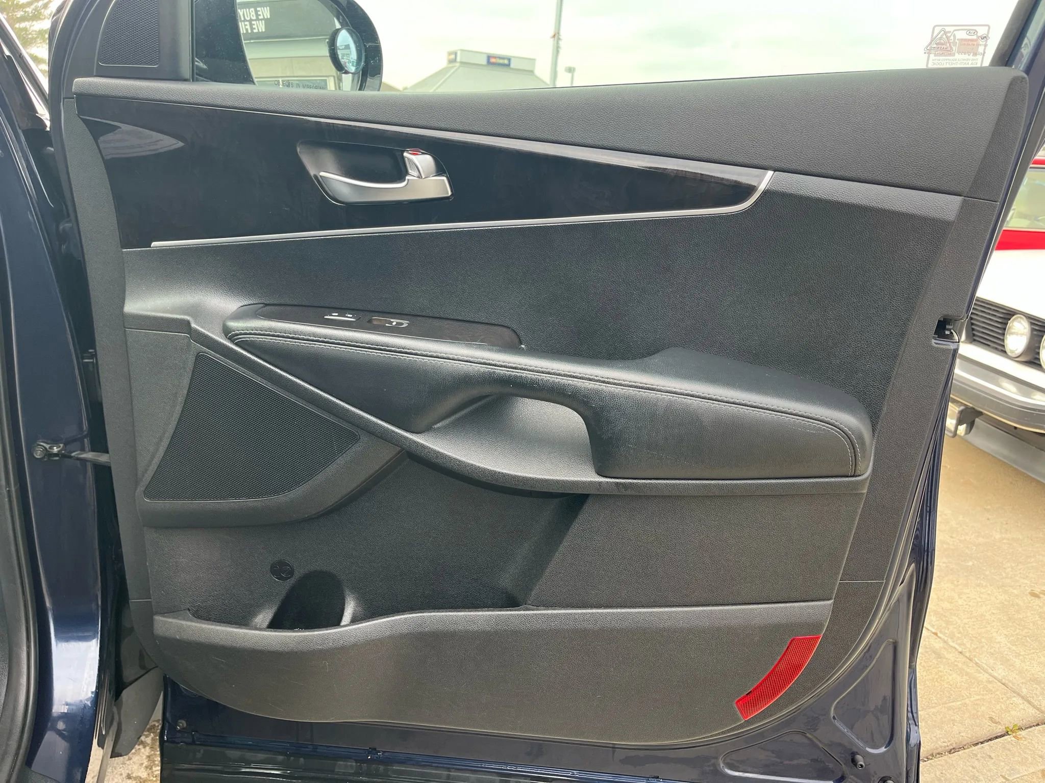 Used 2016 Kia Sorento LX image 15