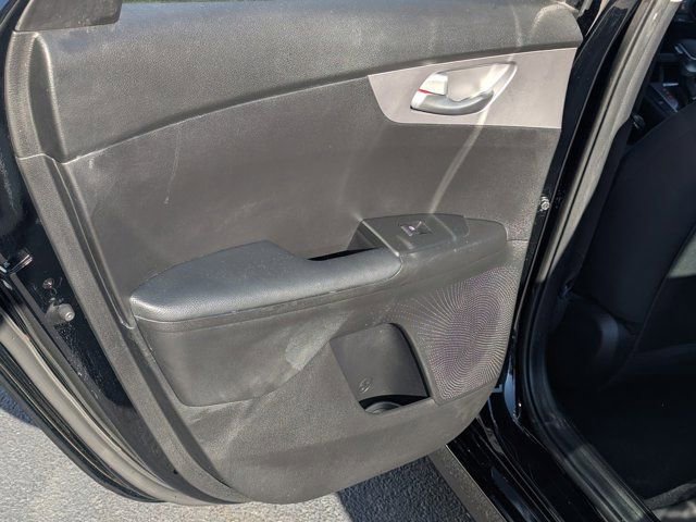 Used 2024 Kia Forte LX image 18