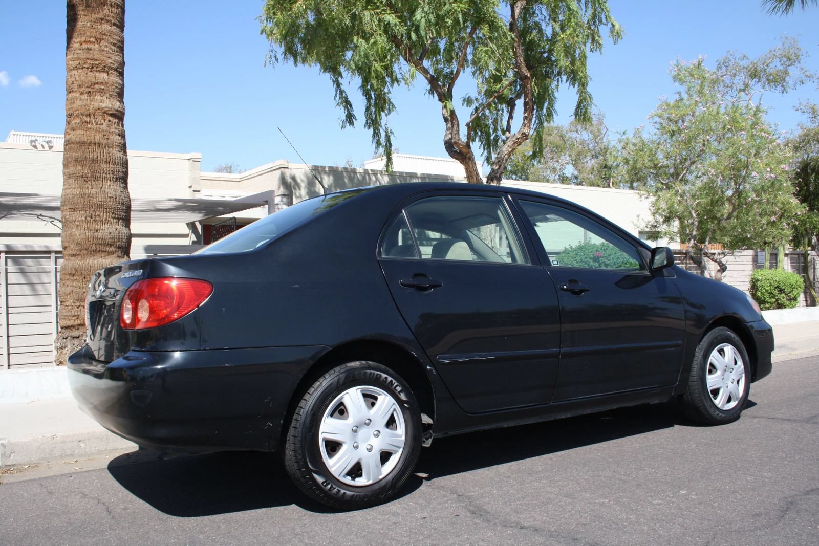 Used 2007 Toyota Corolla LE FWD image 3