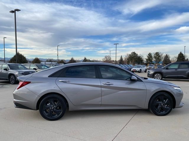 Used 2023 Hyundai Elantra SEL image 6