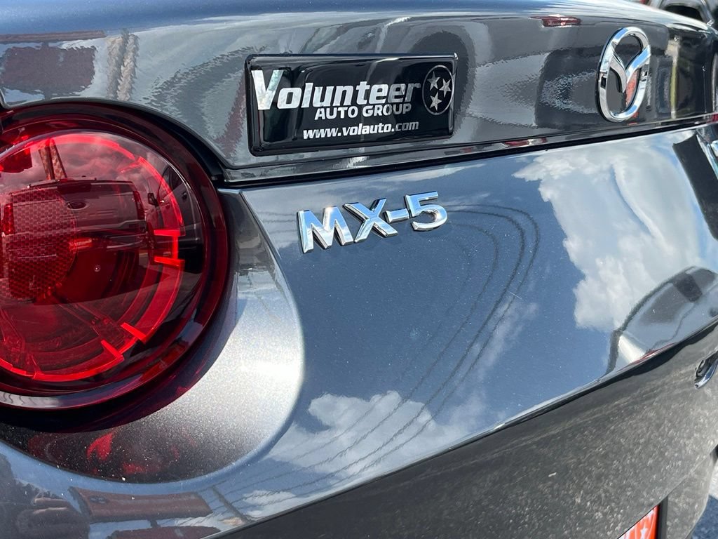 Used 2022 MAZDA MX-5 Miata RF Grand Touring RWD image 7