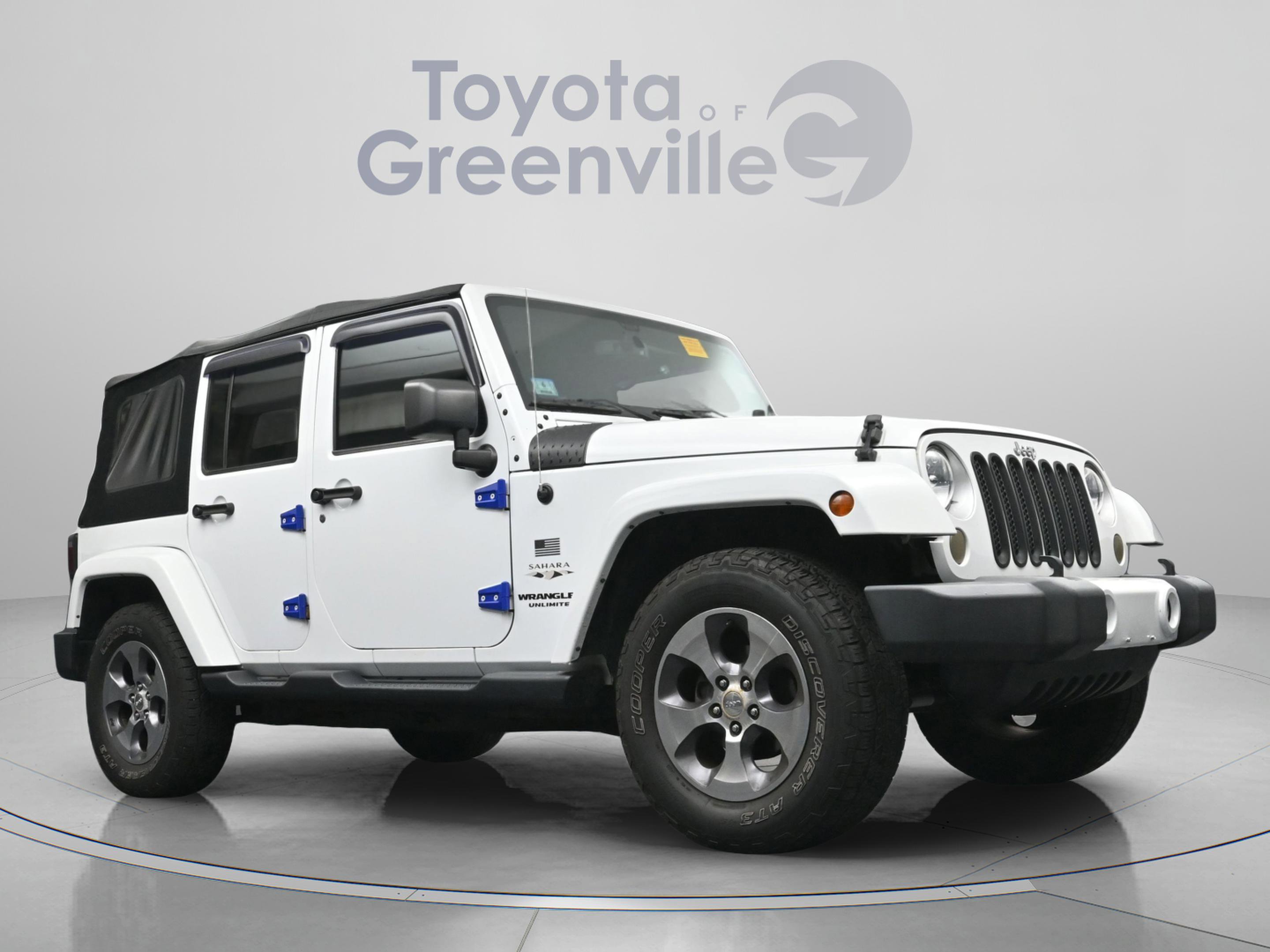 Used 2016 Jeep Wrangler Unlimited Sahara w/ Connectivity Group image 8