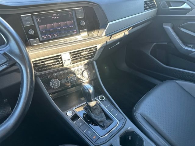 Used 2019 Volkswagen Jetta SE FWD image 16