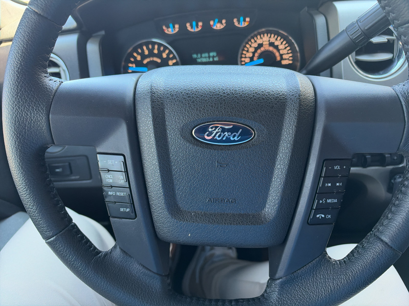 Used 2014 Ford F150 XLT RWD image 15
