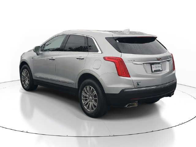 Used 2018 Cadillac XT5 Luxury w/ Driver Awareness Package AWD/4WD image 3