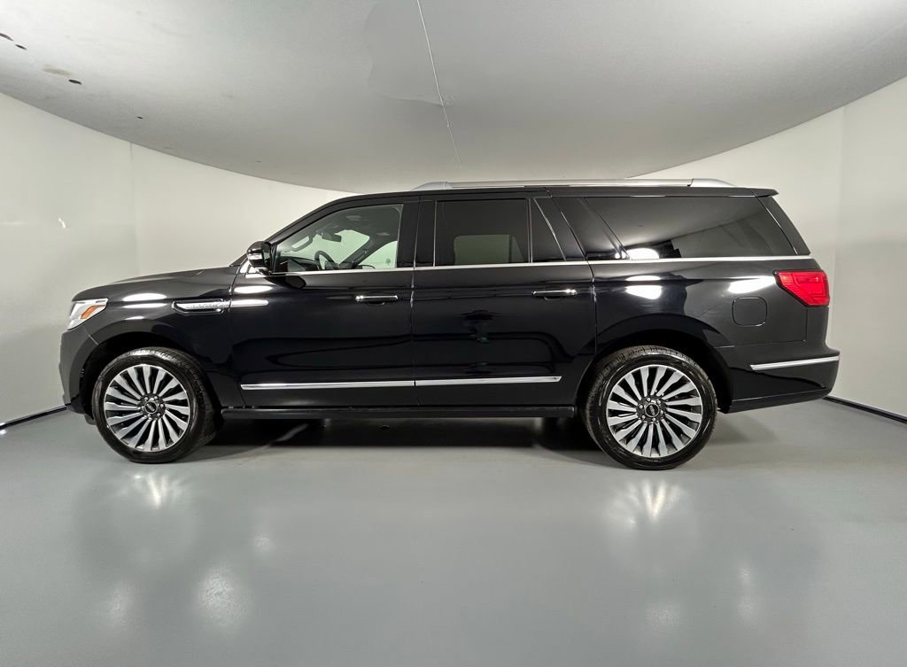 Used 2020 Lincoln Navigator L Reserve w/ Luxury Package AWD/4WD image 4