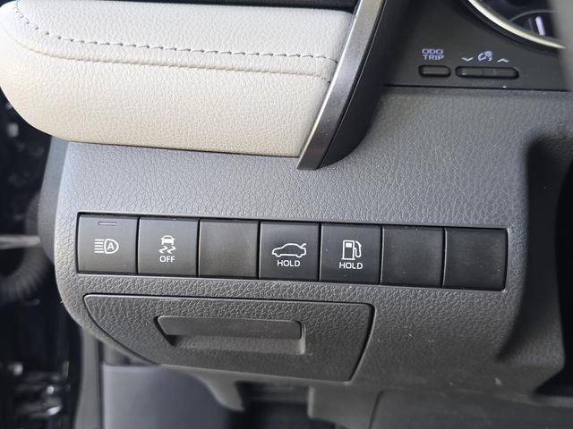 Used 2022 Toyota Camry LE FWD image 20