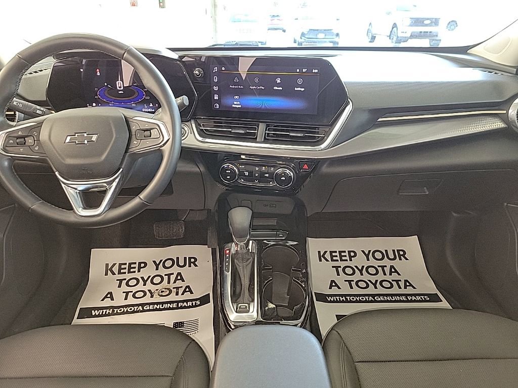 Used 2024 Chevrolet Trax ACTIV w/ Sunroof Package image 13