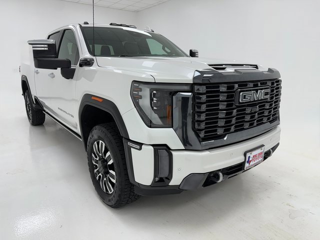 Used 2024 GMC Sierra 2500 Denali Ultimate w/ Max Trailering Package image 2