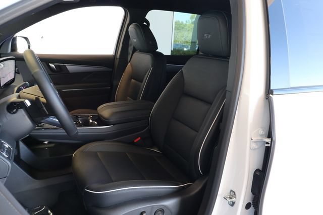 New 2026 Buick Enclave Sport Touring w/ Power Package FWD image 14