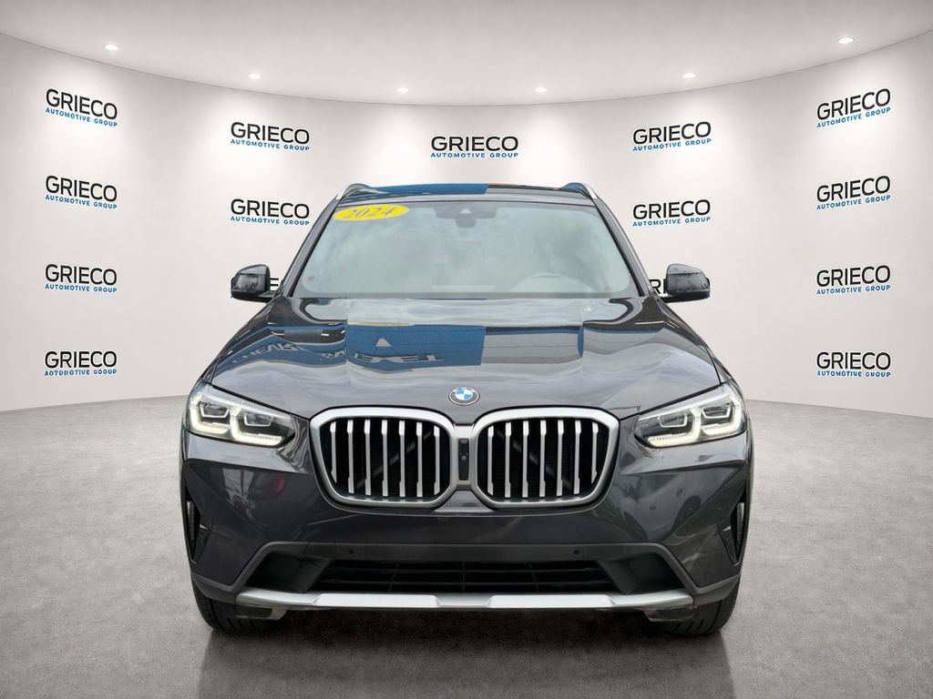 Used 2024 BMW X3 sDrive30i w/ Convenience Package RWD image 2