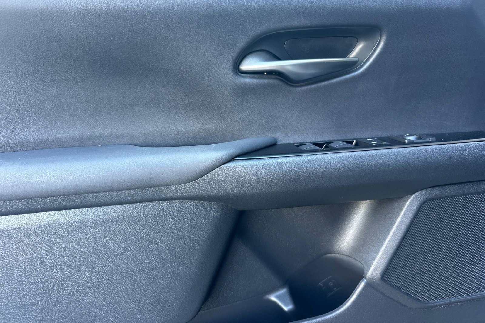 Certified 2022 Lexus UX 250h F Sport image 12