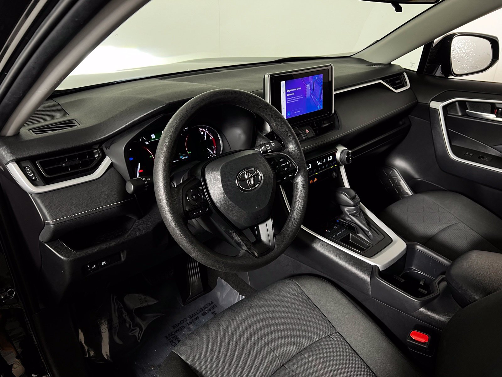 Certified 2025 Toyota RAV4 XLE FWD image 12