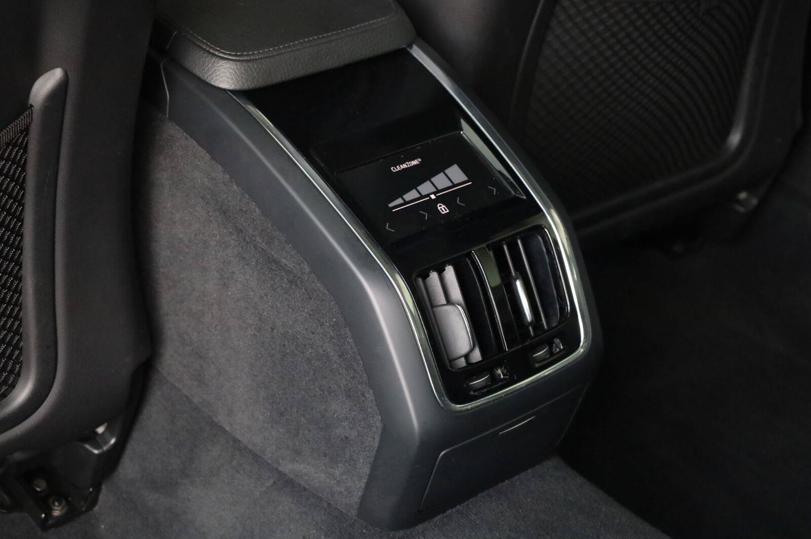 Used 2018 Volvo S90 T5 Momentum w/ Convenience Package FWD image 22