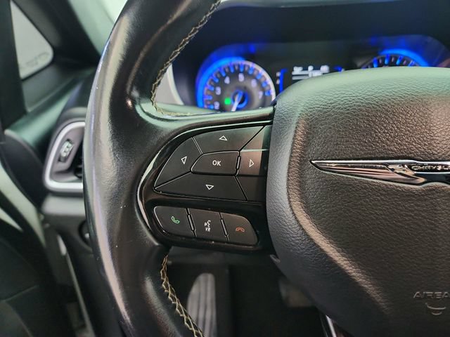 Used 2018 Chrysler Pacifica Touring Plus w/ S Appearance Package FWD image 19