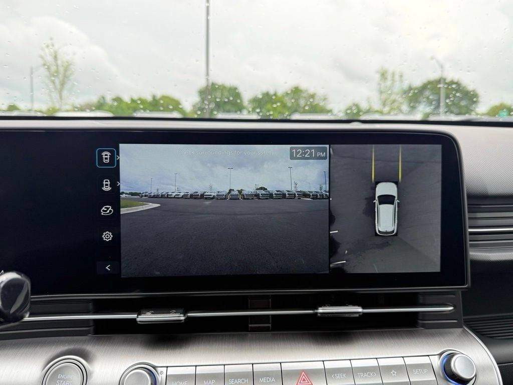 Certified 2024 Hyundai Kona Limited AWD/4WD image 17