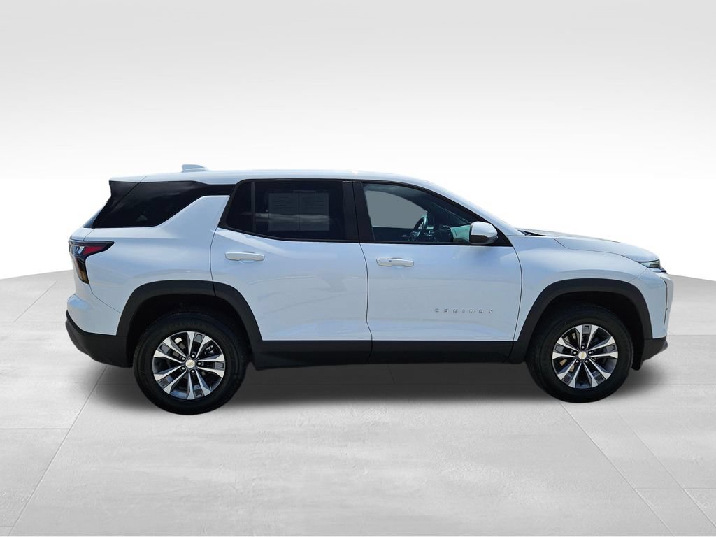 Used 2026 Chevrolet Equinox LT FWD image 5