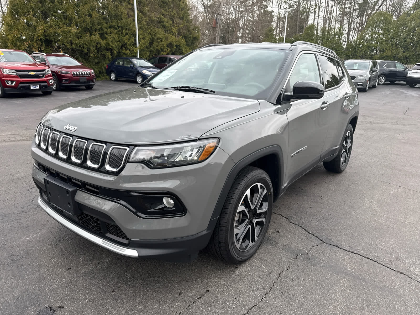 Used 2022 Jeep Compass Limited AWD/4WD image 7
