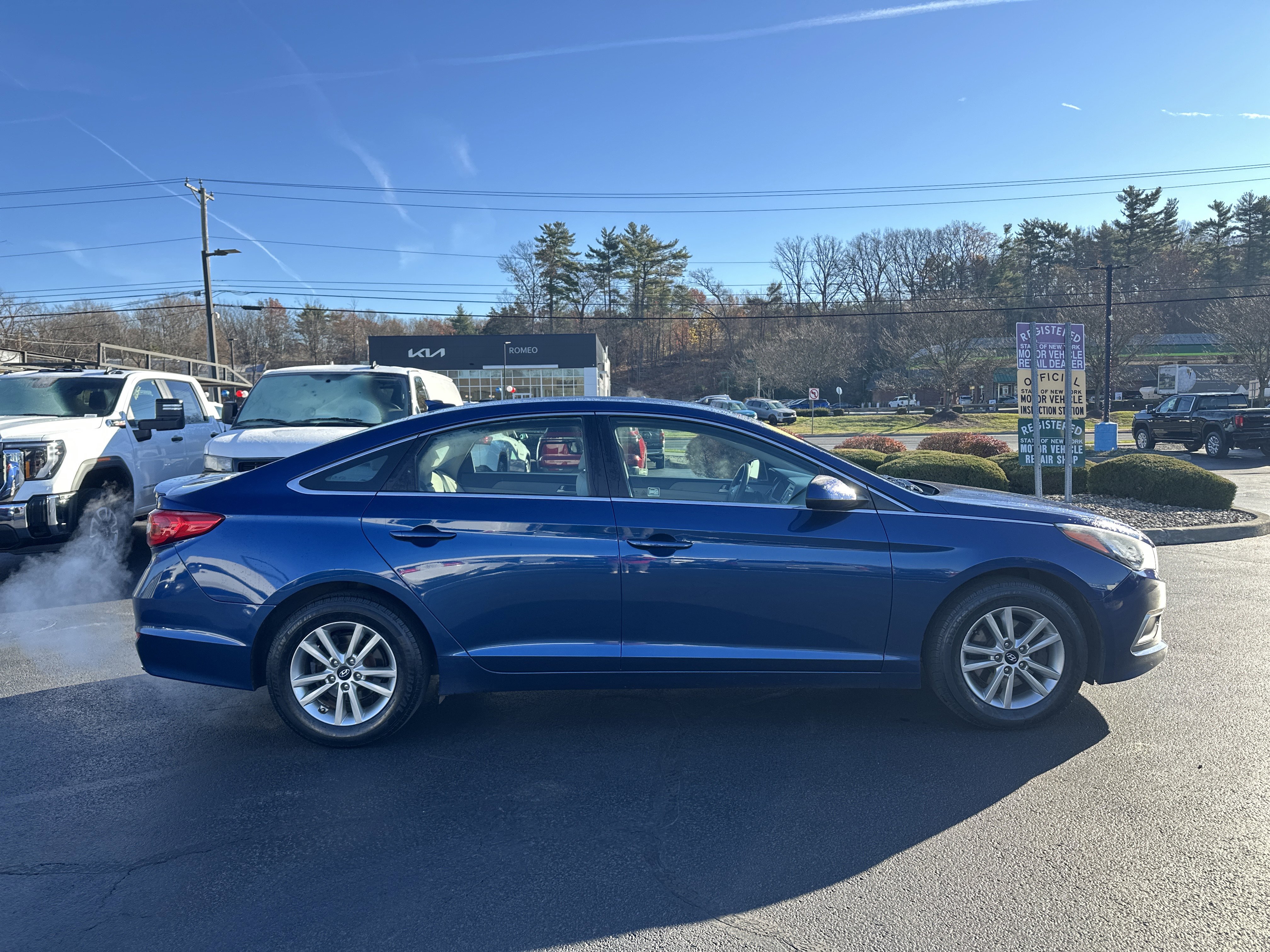 Used 2017 Hyundai Sonata SE image 4