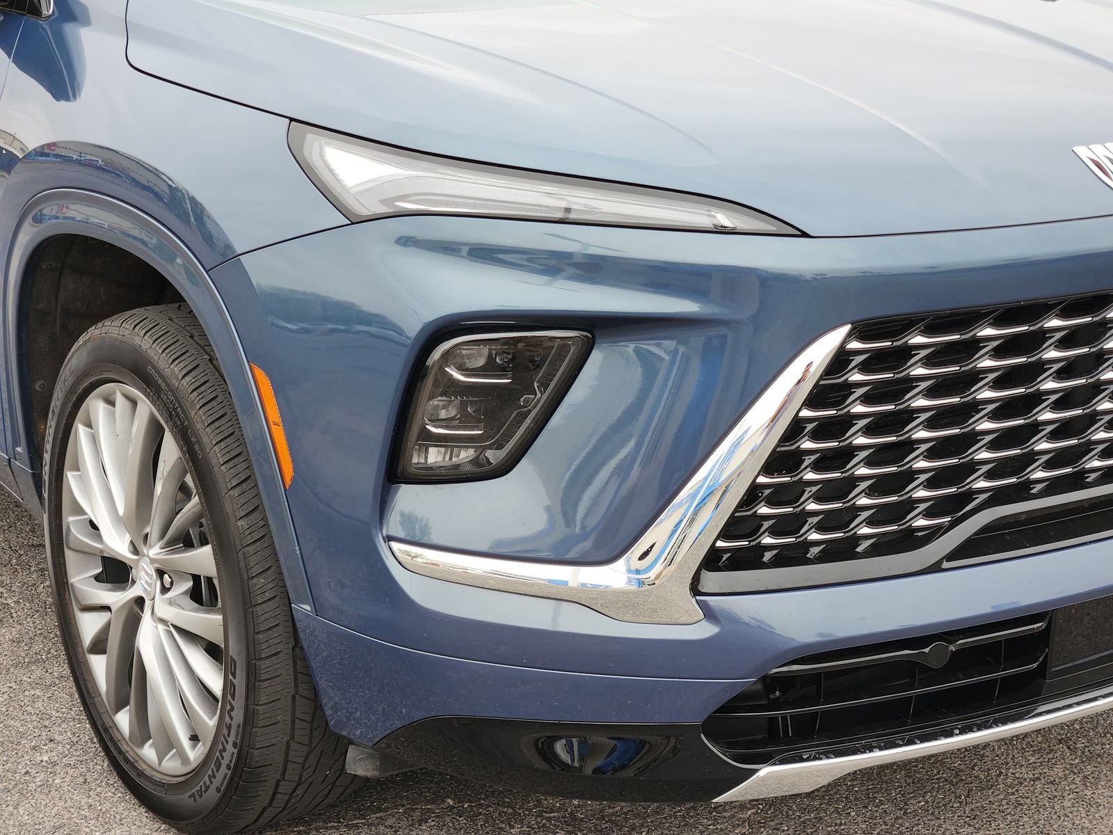 Used 2025 Buick Enclave Avenir w/ Trailering Package, 5000 lbs. image 10