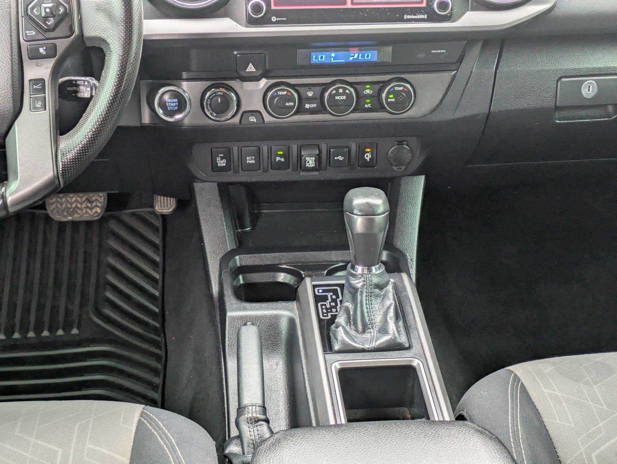 Used 2021 Toyota Tacoma TRD Off-Road image 18