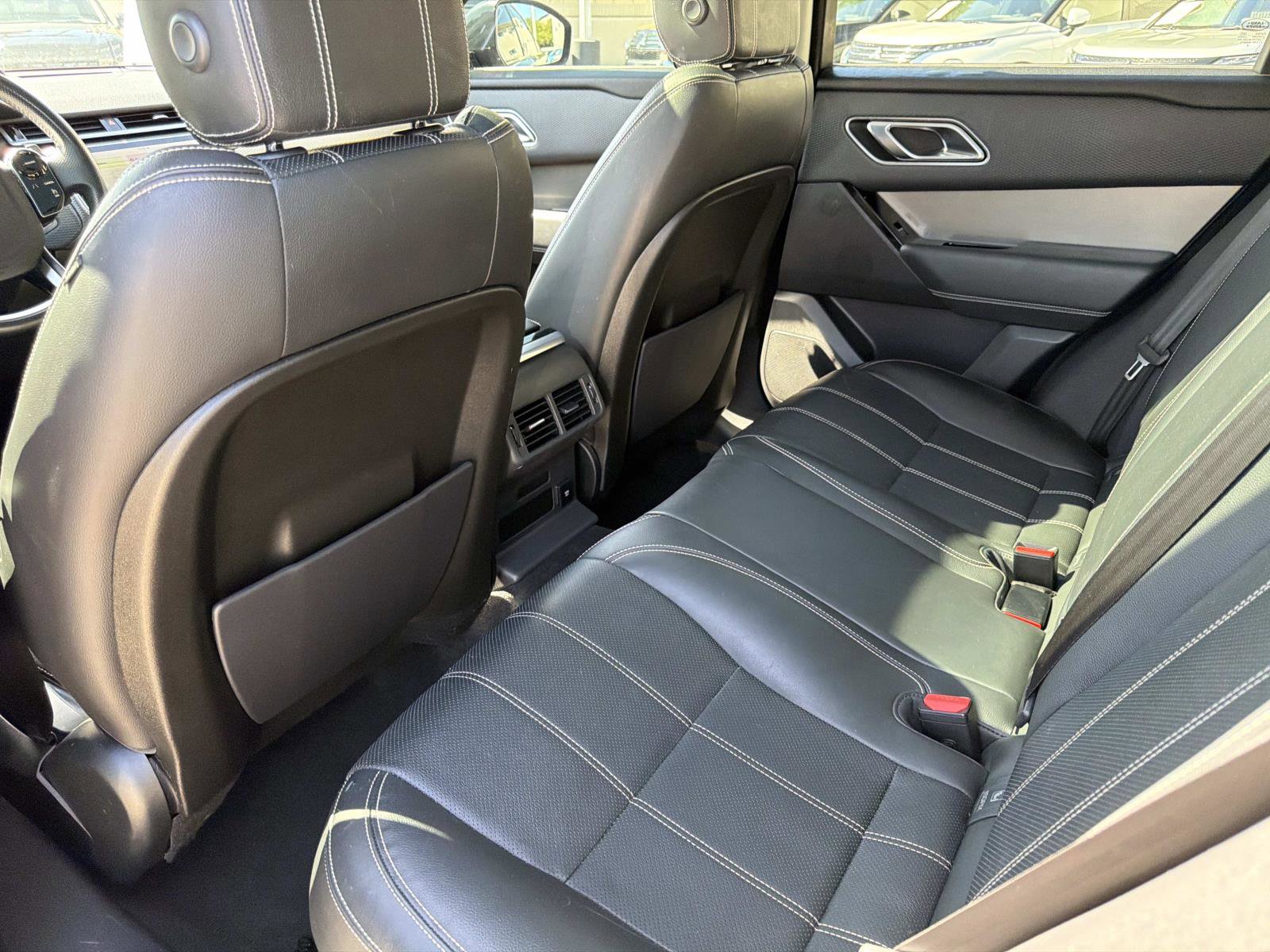 Used 2019 Land Rover Range Rover Velar S image 12