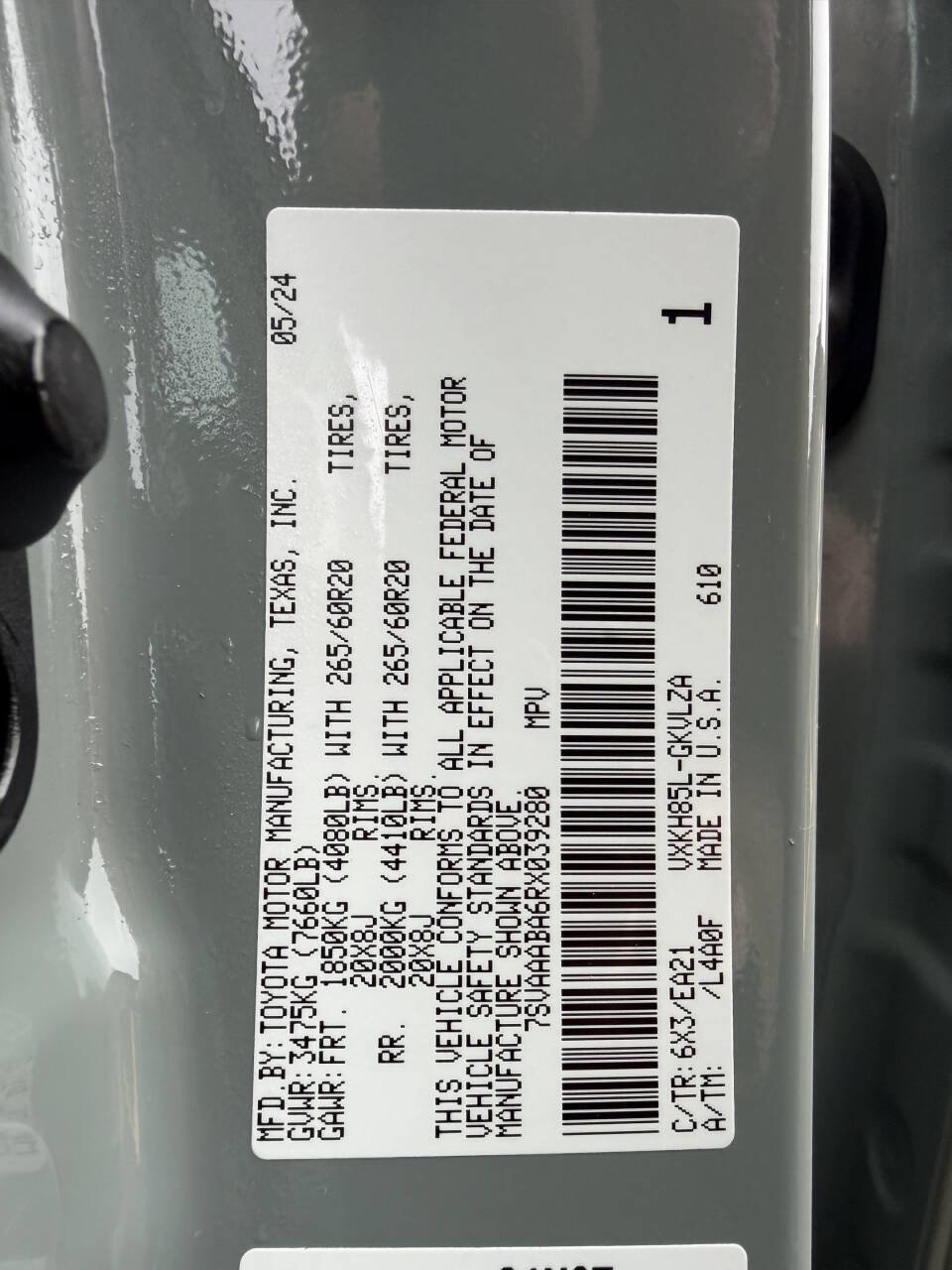 Used 2024 Toyota Sequoia Limited w/ Tow Technology Package AWD/4WD image 29