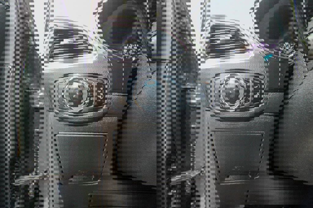 Used 2024 Ford Edge SEL w/ Convenience Package image 18