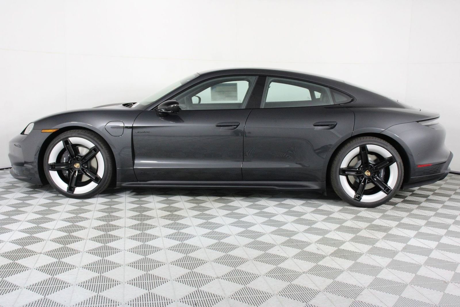 New 2026 Porsche Taycan RWD image 2