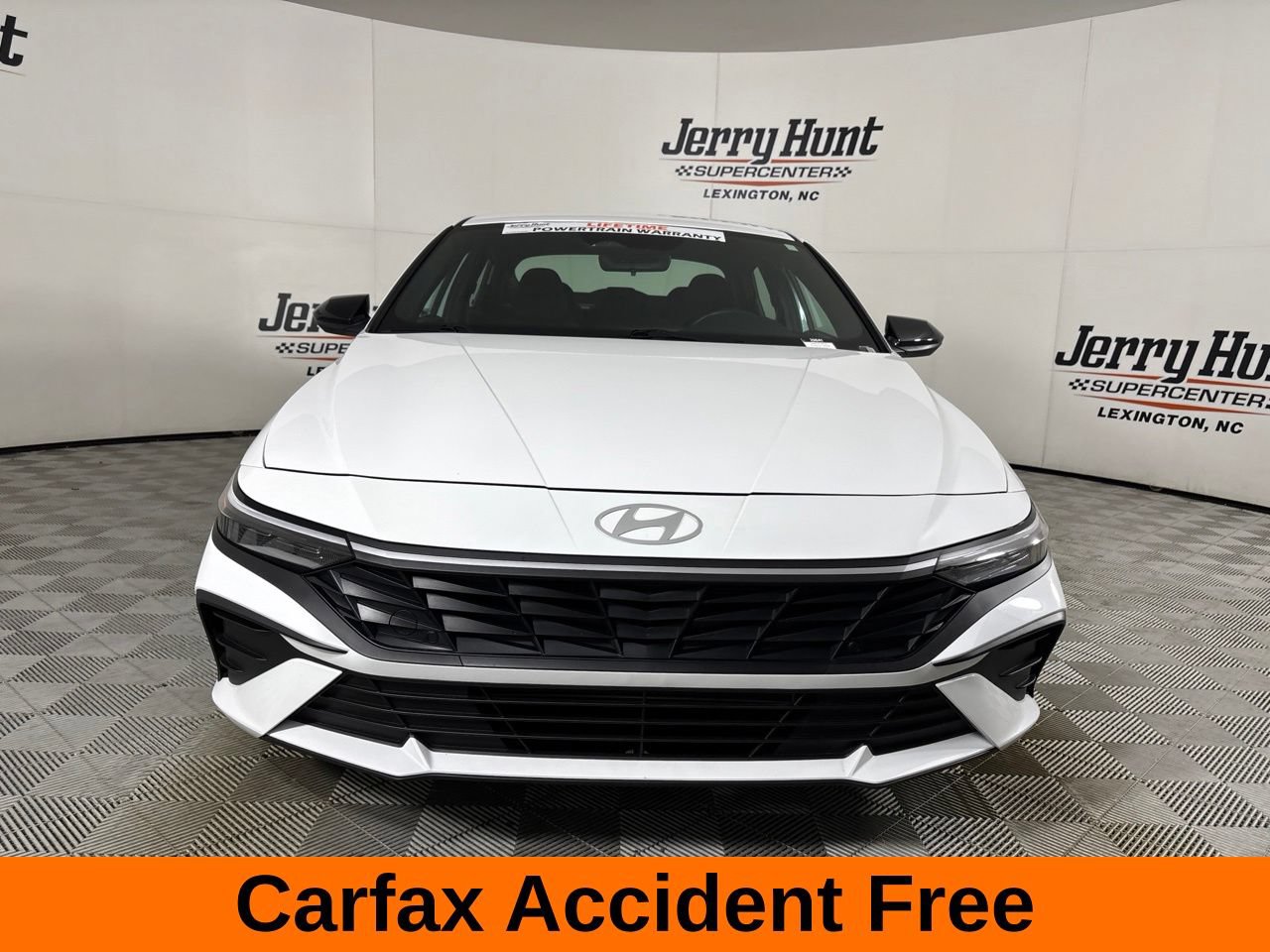 Used 2026 Hyundai Elantra Sport FWD image 3