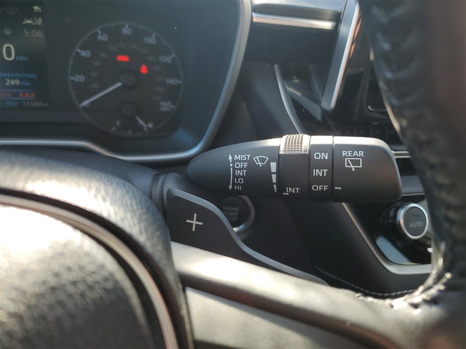 Used 2024 Toyota Corolla SE image 22